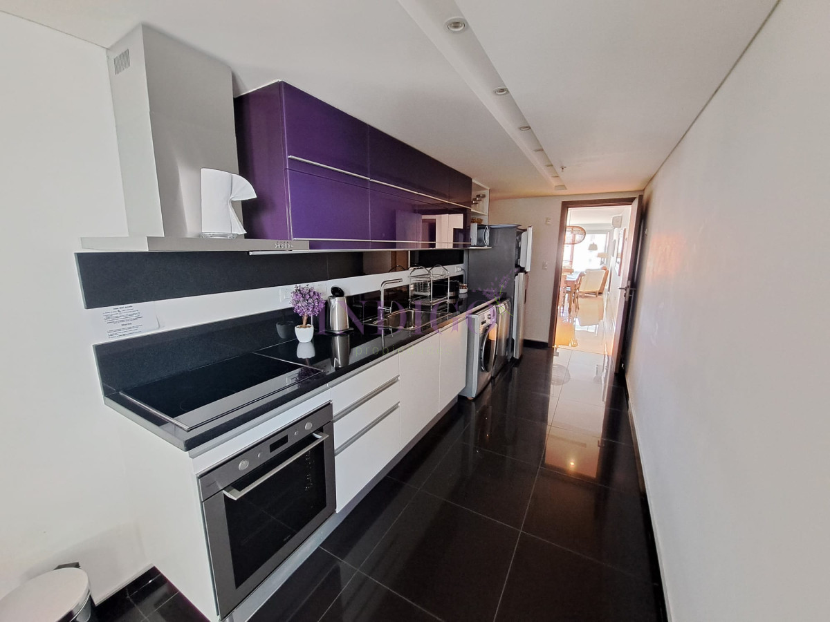 Apartamento Ref.349 - Departamento en alquiler plena plena playa Brava, 2 dormitorios