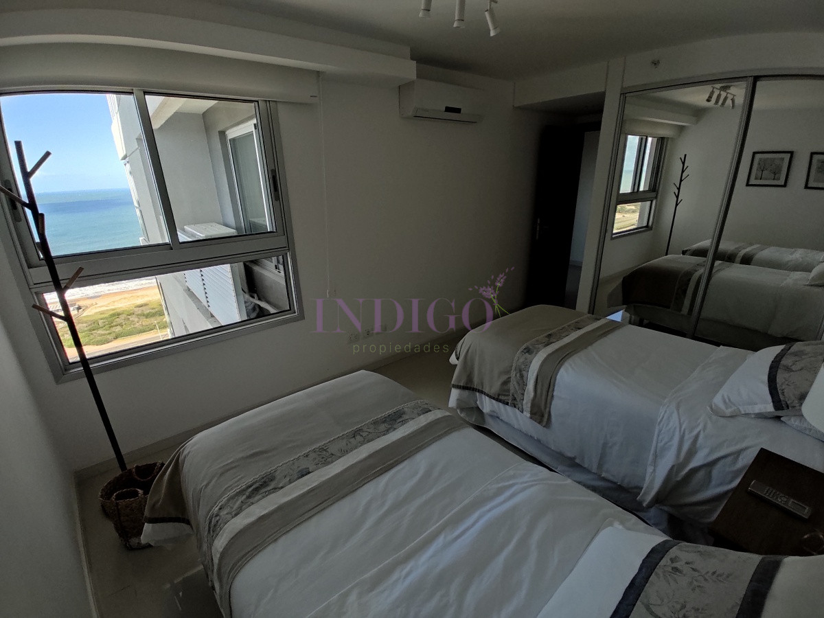 Apartamento Ref.351 - Muy buen Departamento alquiler frente al mar en la  Brava, 3 dormitorios