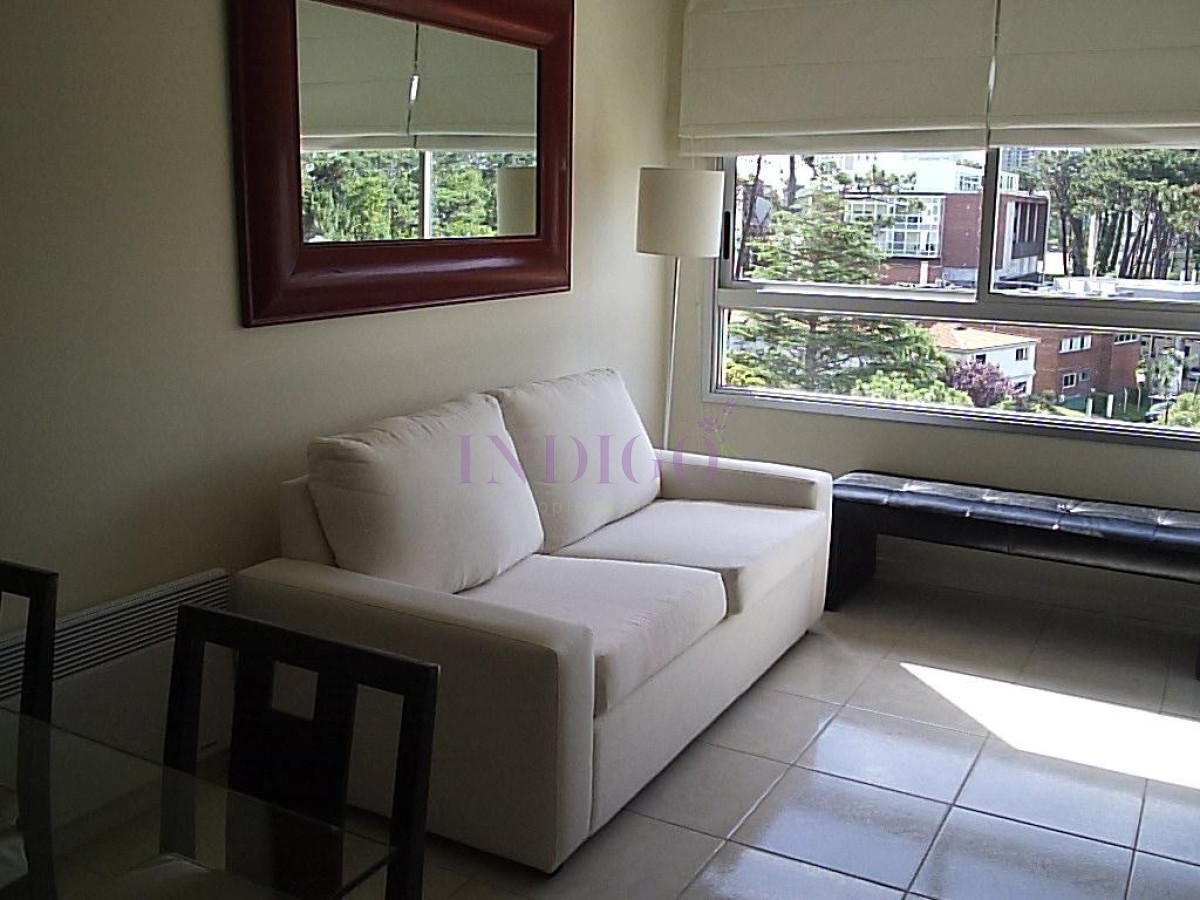 Apartamento Ref.464 - En alquiler anual o de temporada en edificio Doce Lunas.