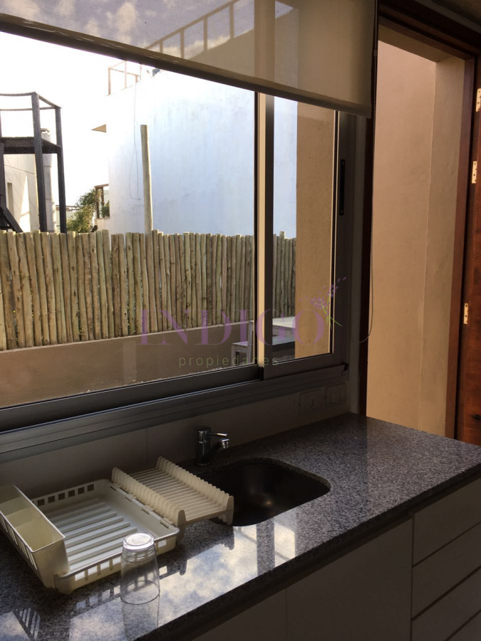 Apartamento Ref.55 - Alquiler en Manantiales, 2 dormitorios primera quincena de enero disponible.