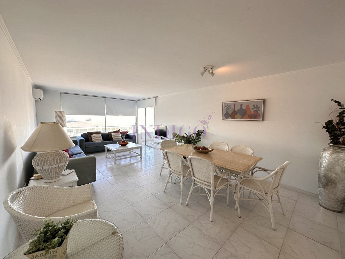 Apartamento Ref.585 - Alquiler 3 dormitorios Montoya