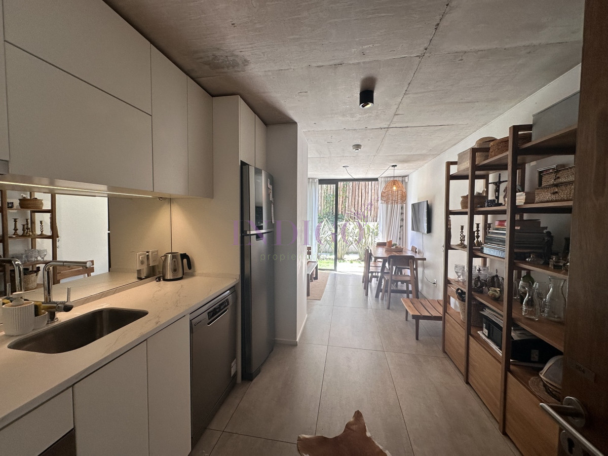 Apartamento Ref.1032 - En venta, en Manatiales 1 dorm.
