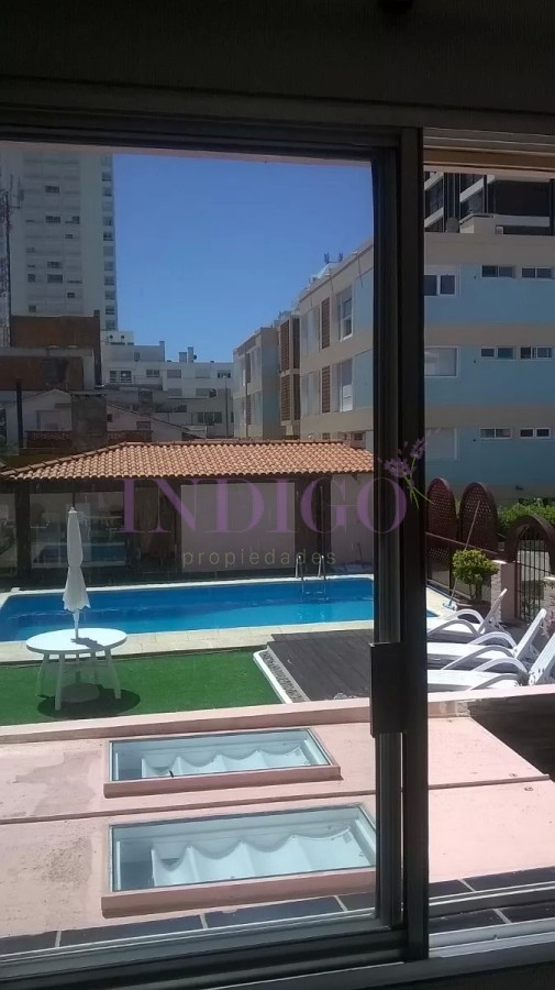 Apartamento Ref.1072 - Apartamento en península a metros de El Emir, piscina, lavadero en una muy linda zona!