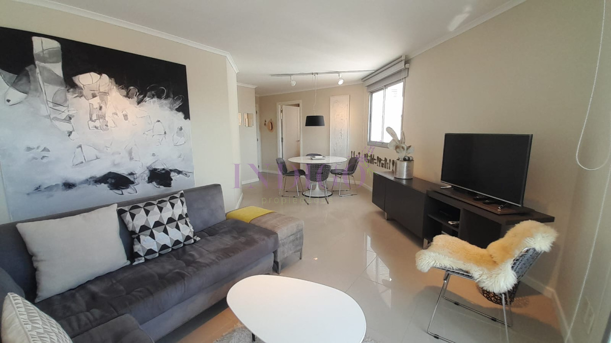 Apartamento Ref.8 - En Venta, Ocean Drive,2 dorm, Punta del Este