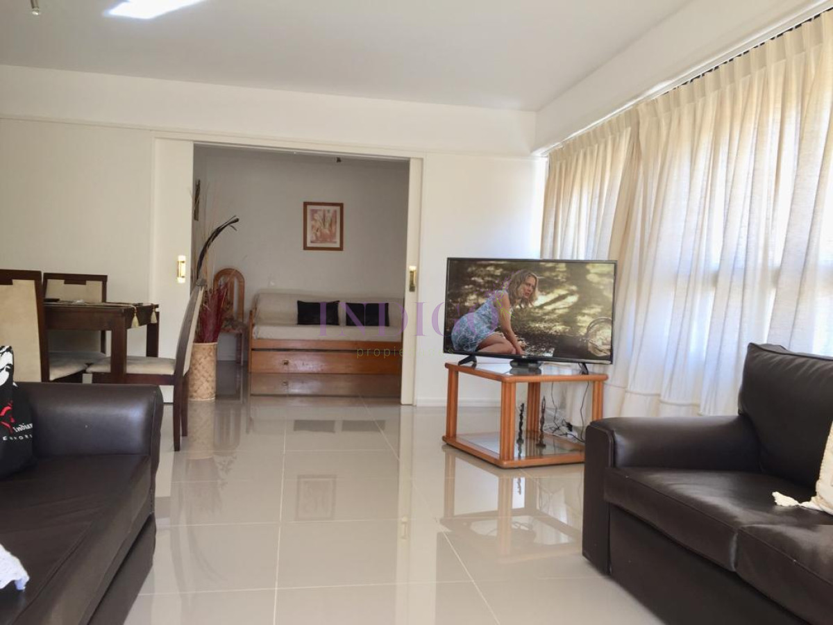 Apartamento Ref.523 - Venta y alquiler en la Peninsula, 3 dormitorios.
