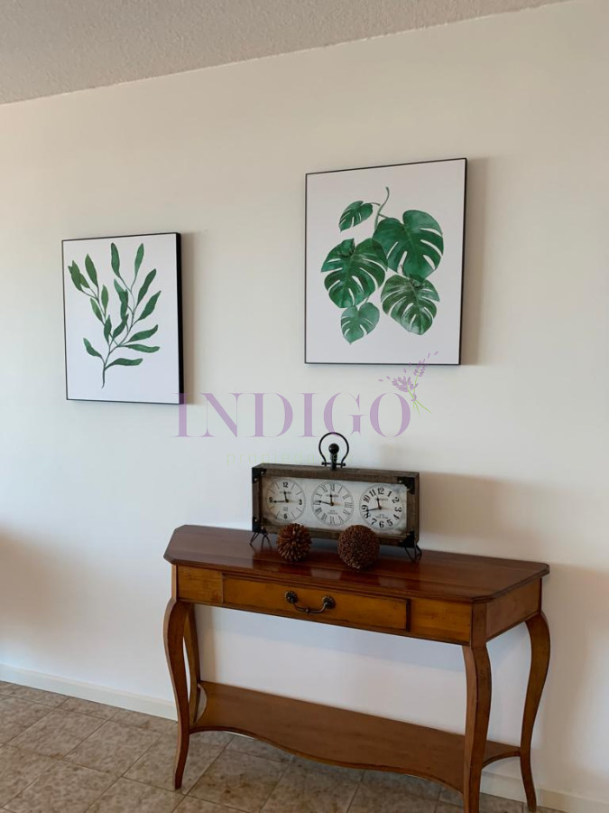 Apartamento Ref.775 - En venta, Peninsula, vista al mansa, 3 dormitorios y serv.