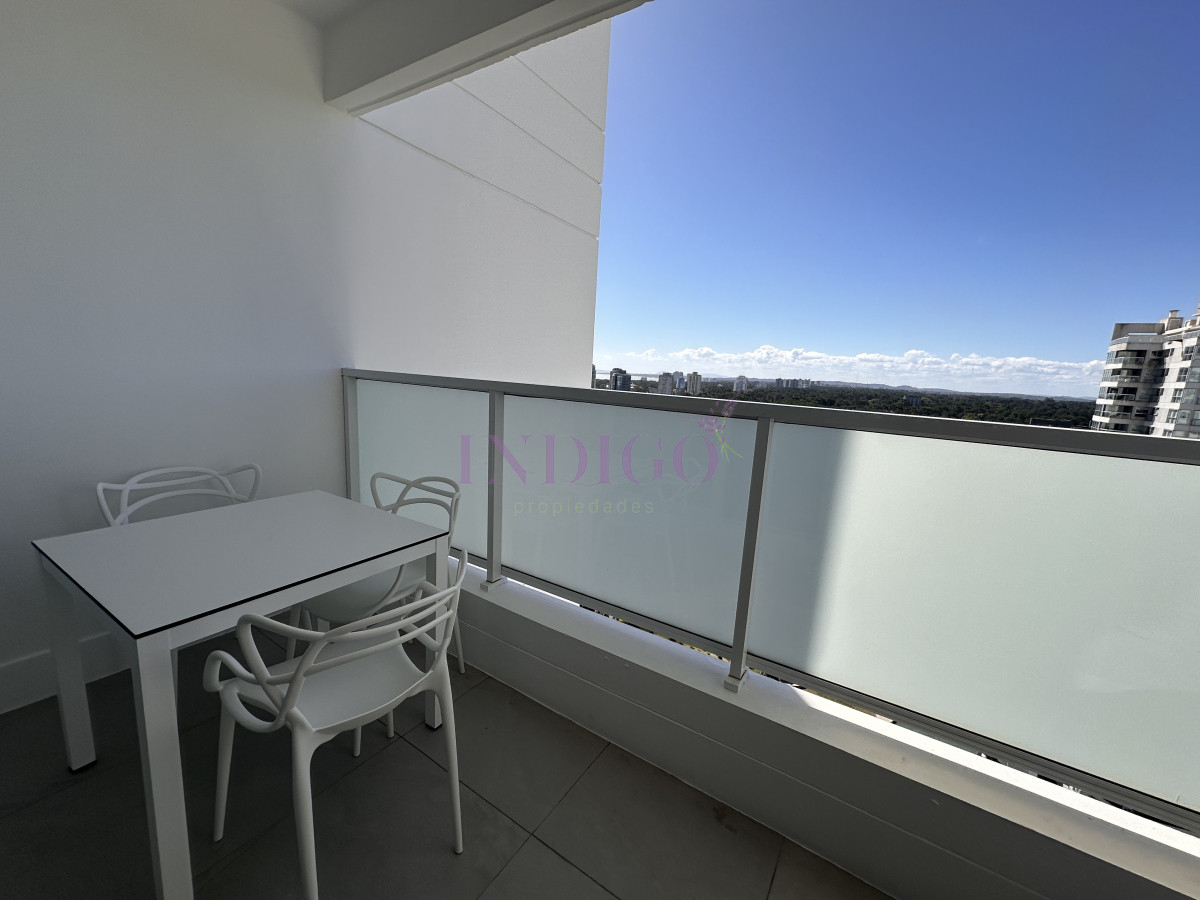 Apartamento Ref.1279 - En venta, Le Parc, 4 dorm, esquinero.