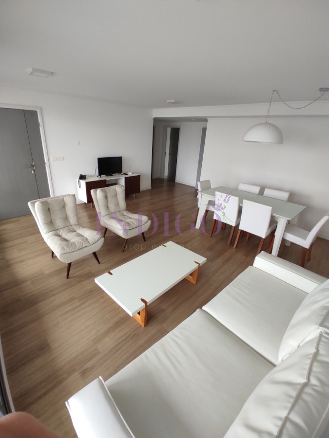 Apartamento Ref.224 - Muy buen departamento  en Mansa, 2 dormitorios .