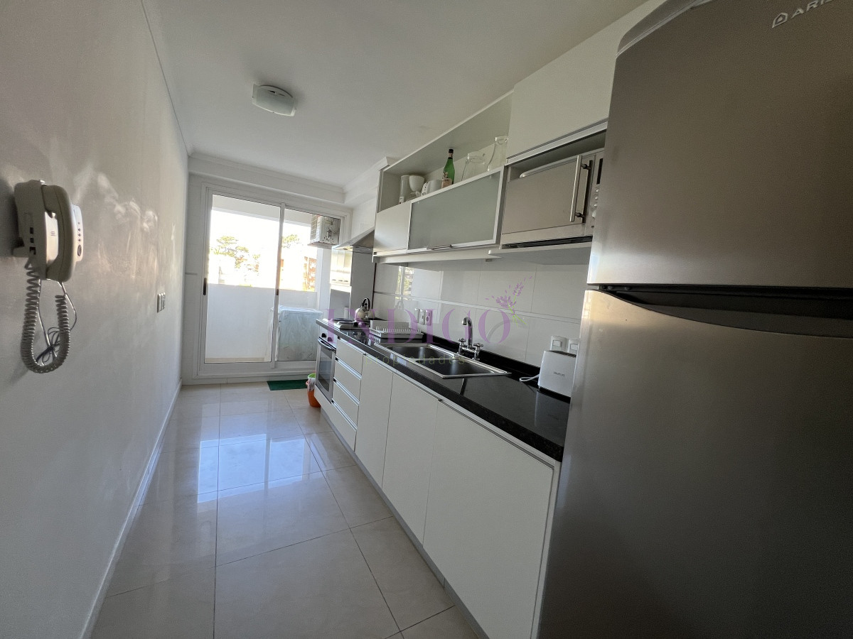 Apartamento Ref.1208 - Apartamento alquiler Playa Mansa