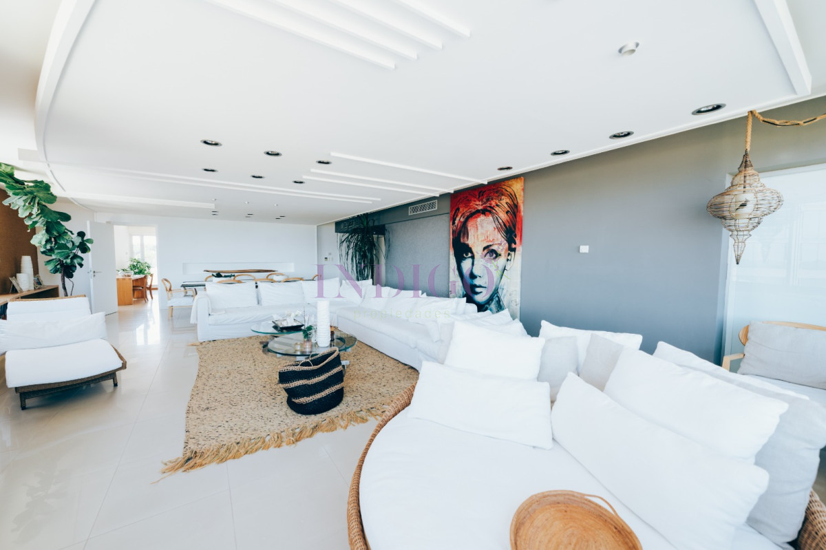 Apartamento Ref.124 - Apartamento en Brava, 4 dormitorios *