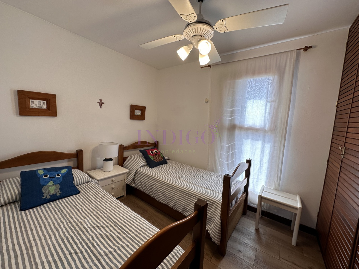 Apartamento Ref.15 - Muy lindo departamento en alquiler en Manantiales, 3 dormitorios , mas dependencia de servicio.