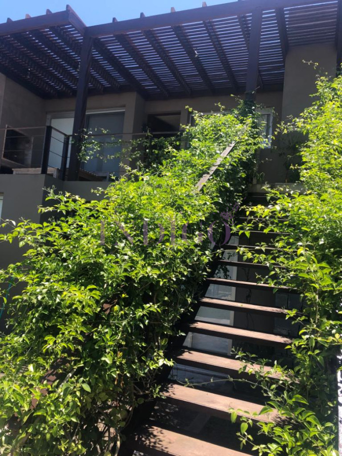 Apartamento Ref.500 - En alquiler en Manantiales, 3 dorm.