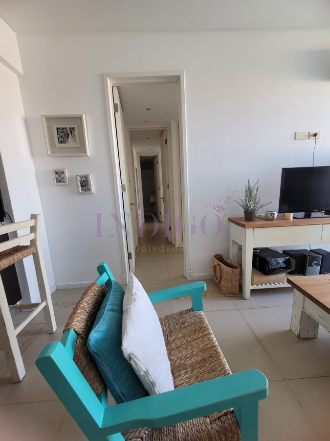 Apartamento Ref.1242 - Montoya, en alquiler 2 dorm con parrillero