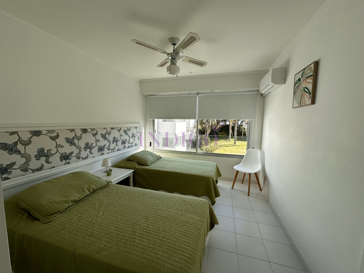 Apartamento Ref.585 - Alquiler 3 dormitorios Montoya