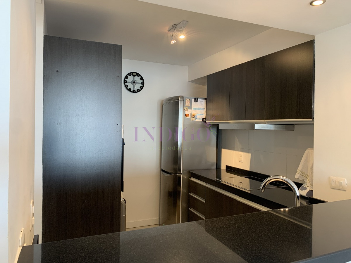 Apartamento Ref.849 - Apartamento en alquiler de 3 dormitorios en Playa Brava con servicios