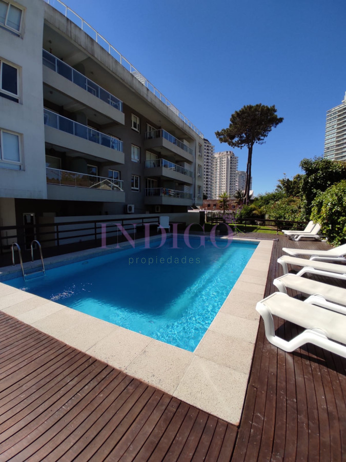 Apartamento Ref.628 - Apartamento de 1 dormitorio, 1 baño, con piscina, muy bien ubicado