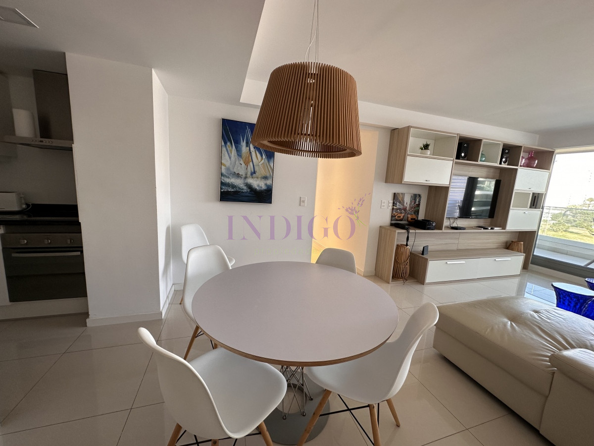 Apartamento Ref.752 - En alquiler 3 dormtorios parada 6 de la brava
