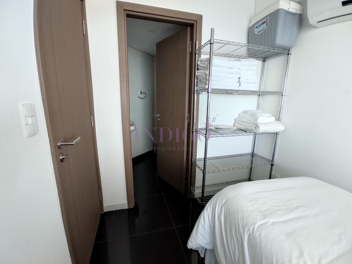 Apartamento Ref.351 - Muy buen Departamento alquiler frente al mar en la  Brava, 3 dormitorios