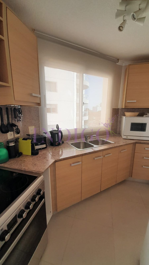 Apartamento Ref.8 - En Venta, Ocean Drive,2 dorm, Punta del Este