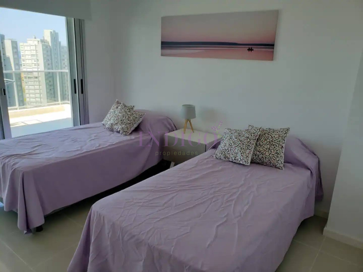 Apartamento Ref.974 - Alquiler de apartamento 3 Dormitorios, Punta del Este, Uruguay