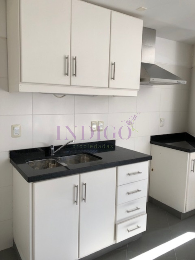 Apartamento Ref.421 - En alquiler monoambiente en Manantiales.
