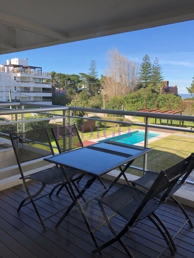 Apartamento Ref.418 - Muy buen departamento en alquiler a mts de la  playa Brava.