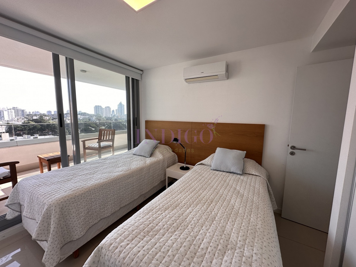 Apartamento Ref.757 - Apartamento playa Brava 3 dorm y 3 baños