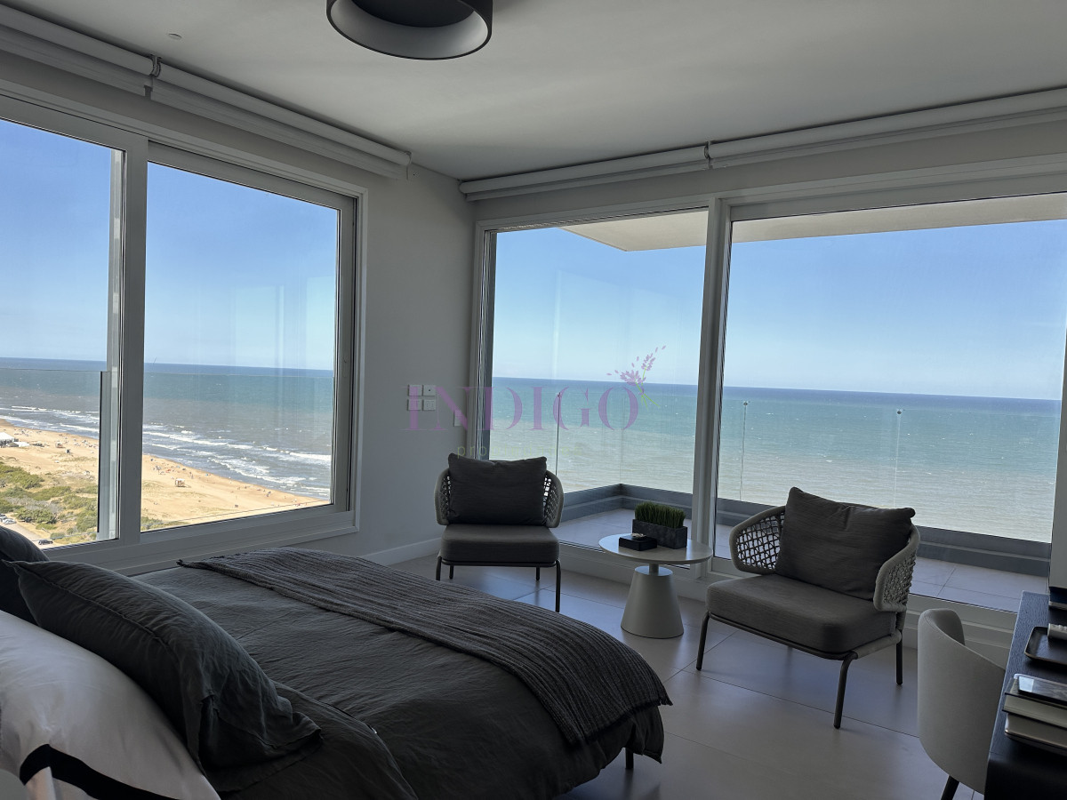 Apartamento Ref.1279 - En venta, Le Parc, 4 dorm, esquinero.