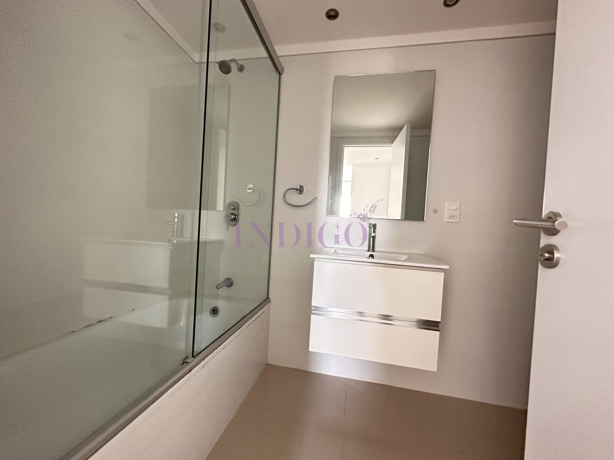 Apartamento Ref.756 - Apartamento en Brava full amenities, muy cómodo con buenos servicios 2 Dormitorios y 2 Baños