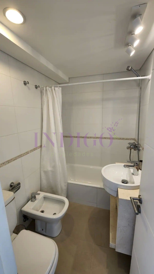 Apartamento Ref.962 - Alquiler de apartamento 4 dormitorios, La Barra, Uruguay
