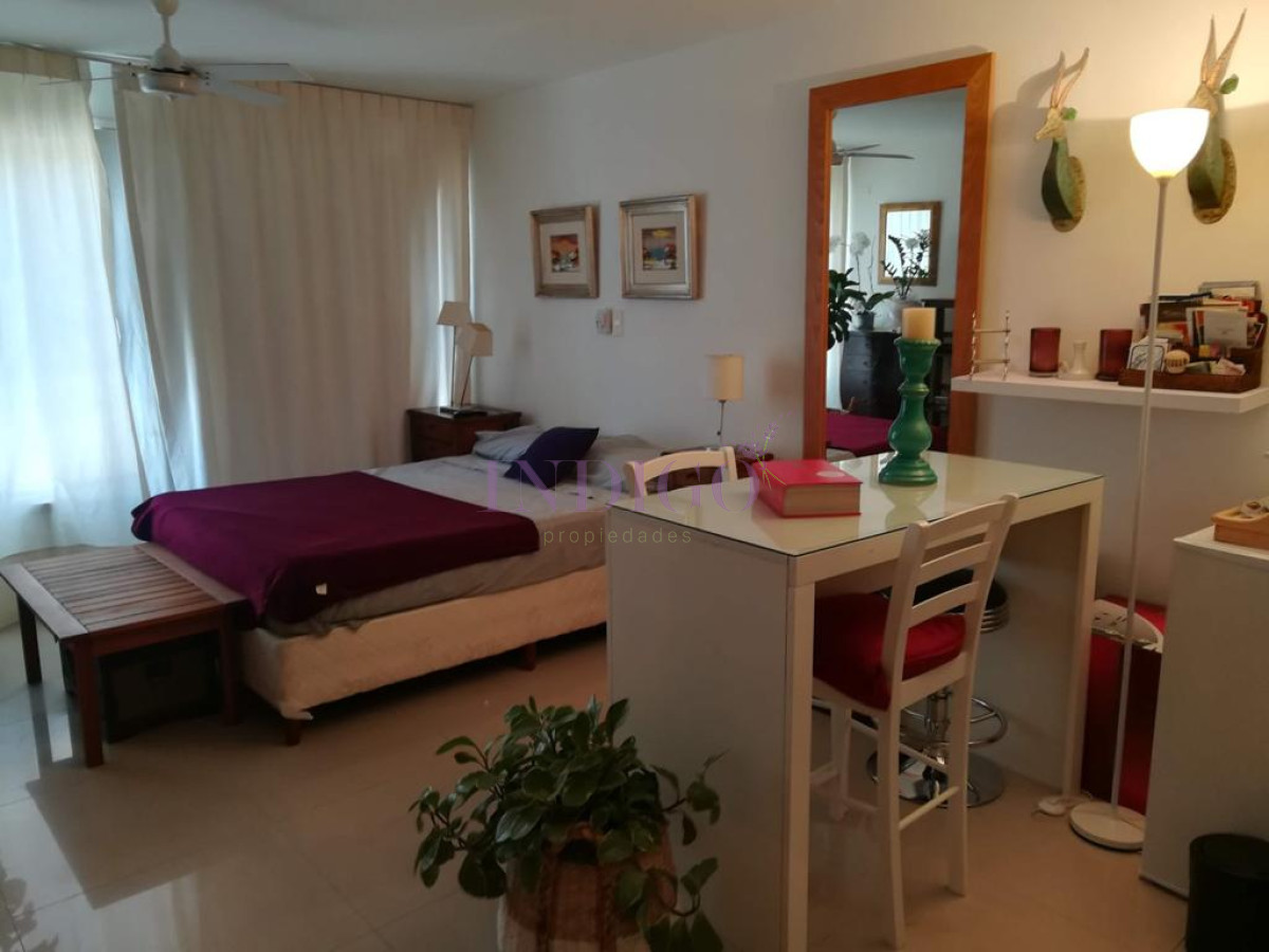 Apartamento Ref.455 - En venta en la Península, Punta del Este
