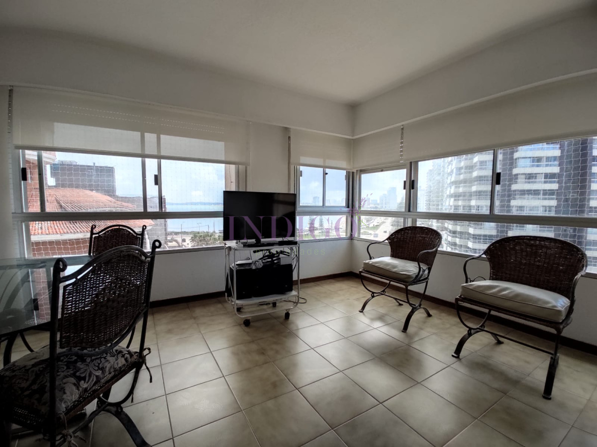 Apartamento Ref.644 - Apartamento con vista a la mansa, 2 dormitorios, 1 baño, muy luminoso!