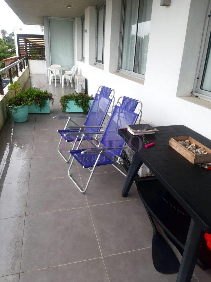 Apartamento Ref.133 - Departamento en alquiler en pleno corazón de Manantiales.en Manantiales, 2 dormitorios .