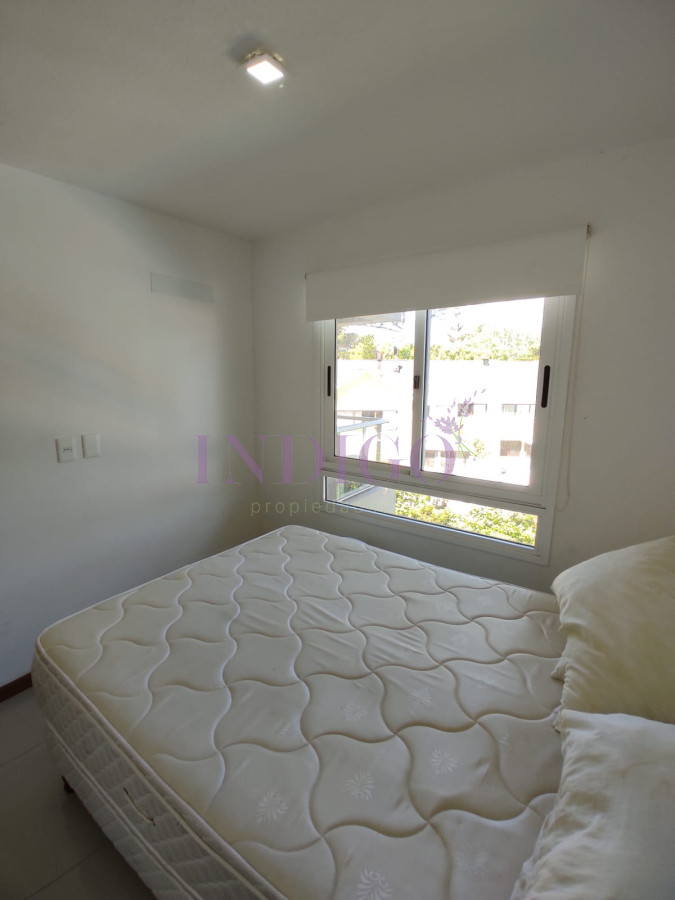Apartamento Ref.628 - Apartamento de 1 dormitorio, 1 baño, con piscina, muy bien ubicado
