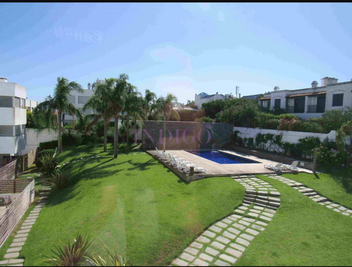 Apartamento Ref.585 - Alquiler 3 dormitorios Montoya