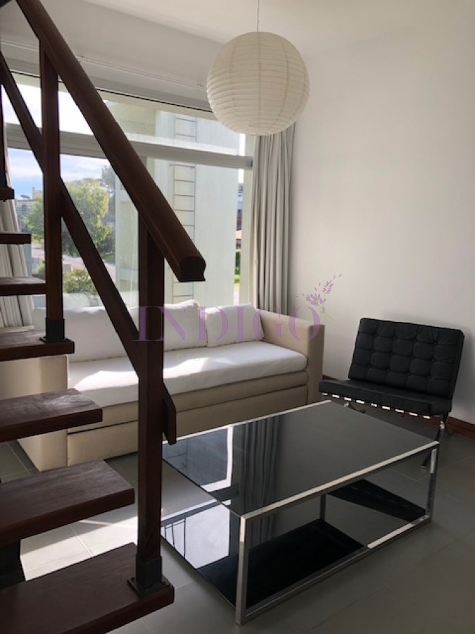 Apartamento Ref.427 - Apartamento en cómoda zona de Manantiales, 1 Dormitorio, Parrillero y Piscina 