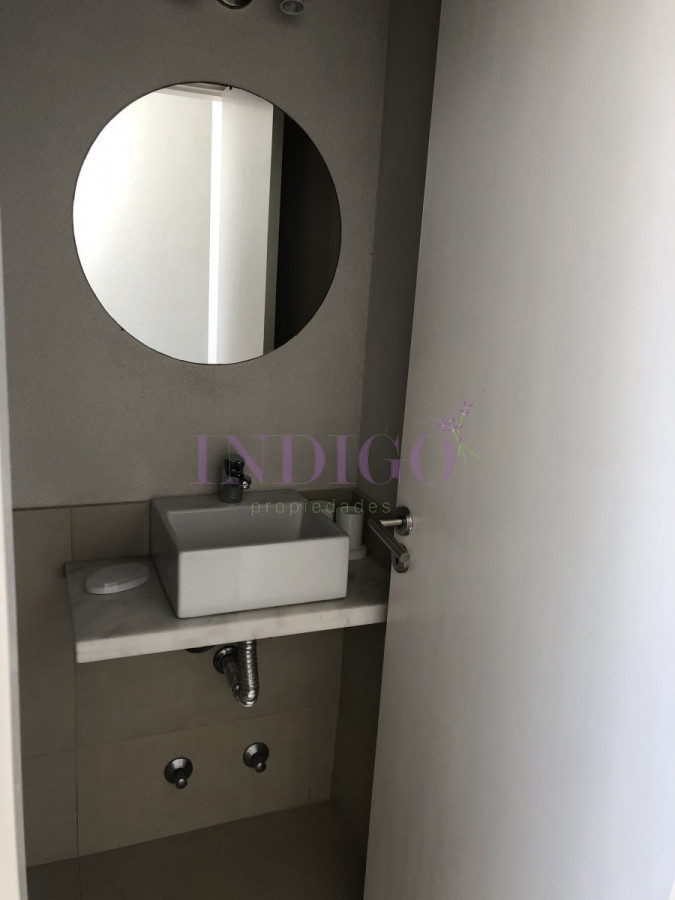 Apartamento Ref.495 - Alquiler en Manantiales departamento de 2 dormitorios.