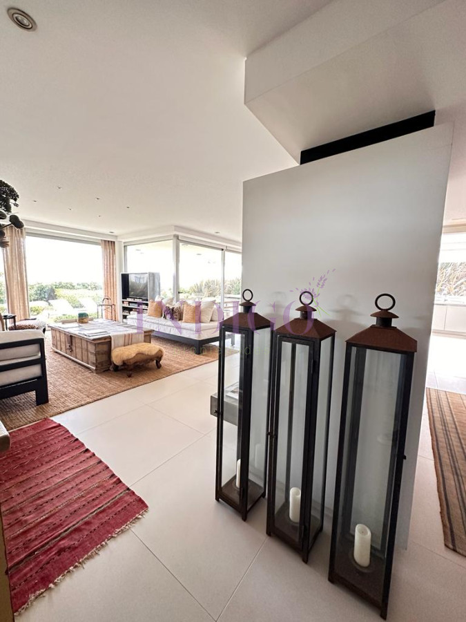 Apartamento Ref.1213 - Apartamento de Lujo en Manantiales, 3 Dormitorios 4 Baños, 2 Cocheras con Parrillero y Piscina!