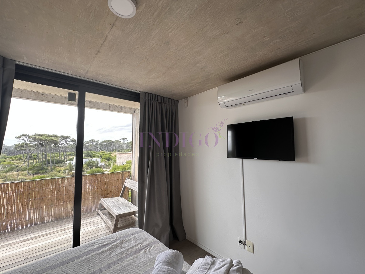 Apartamento Ref.1222 - En alquiler temporal, Penthouse en Manantiales, 3 ambientes.