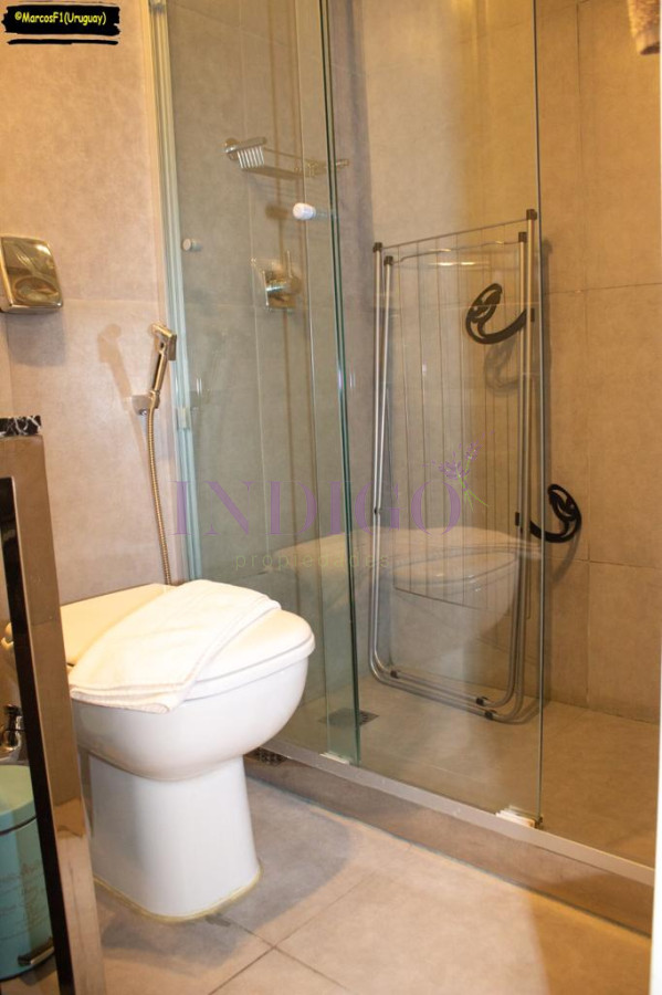 Apartamento Ref.852 - Apartamento en Torre Full Amenitites en Punta del Este, 2 Dormitorios y 2 Baños