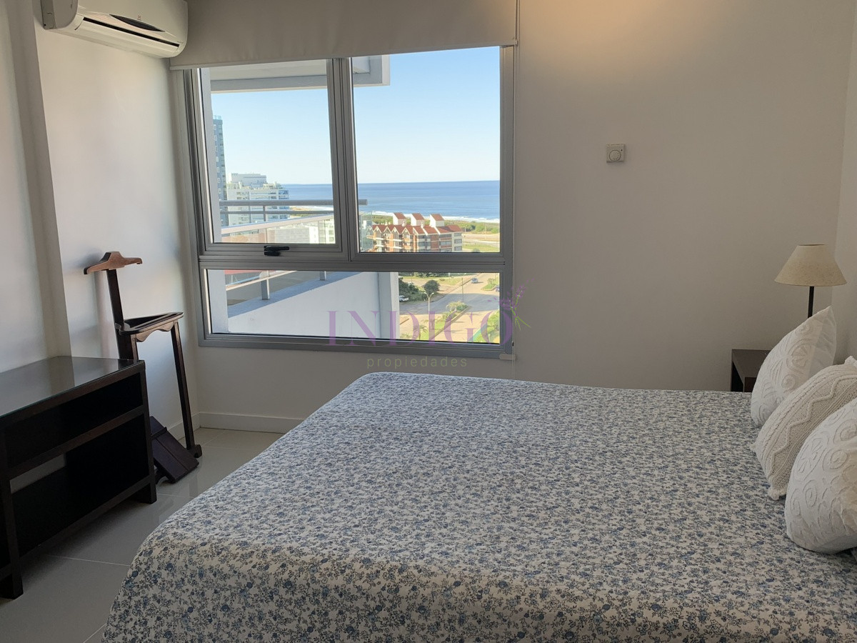 Apartamento Ref.849 - Apartamento en alquiler de 3 dormitorios en Playa Brava con servicios