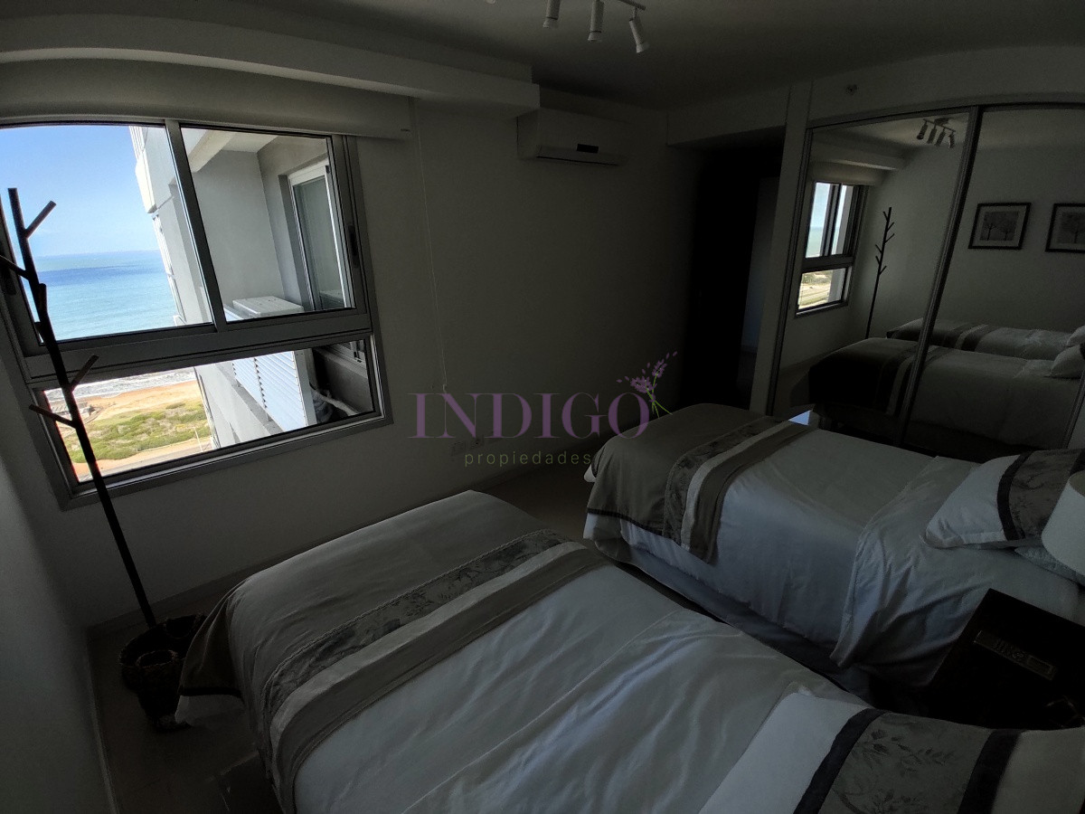 Apartamento Ref.351 - Muy buen Departamento alquiler frente al mar en la  Brava, 3 dormitorios