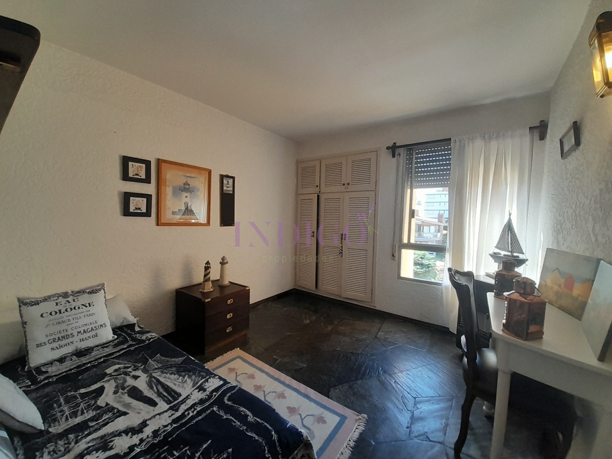 Apartamento Ref.925 - Alquiler de apartamento 3 Dormitorios, Punta del Este, Uruguay