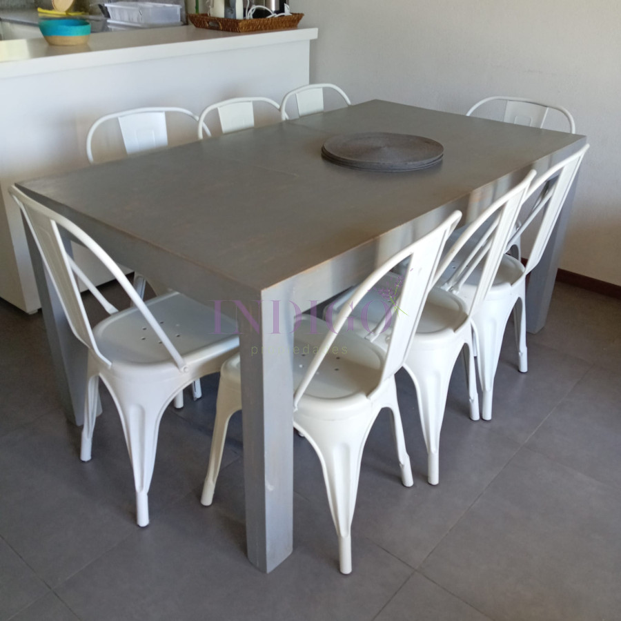 Apartamento Ref.43 - Alquiler en Manantiales, 3 cuartos con parrilla.