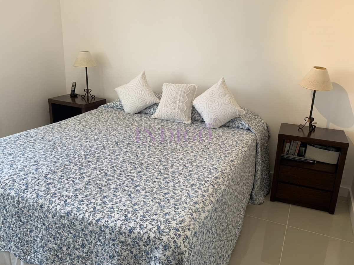 Apartamento Ref.849 - Apartamento en alquiler de 3 dormitorios en Playa Brava con servicios