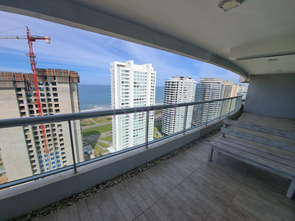 Apartamento Ref.349 - Departamento en alquiler plena plena playa Brava, 2 dormitorios