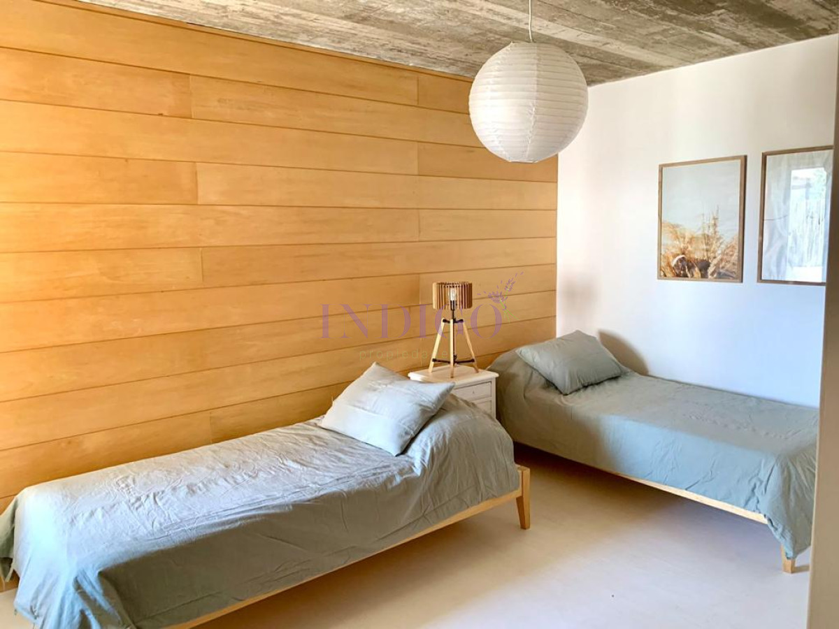 Apartamento Ref.804 - Apartamento en La Barra. 3 Dormitorios y 3 Baños, Parrillero.