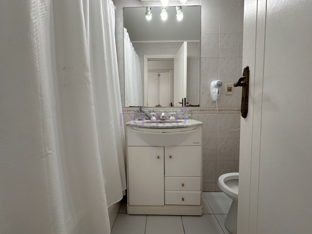 Apartamento Ref.585 - Alquiler 3 dormitorios Montoya