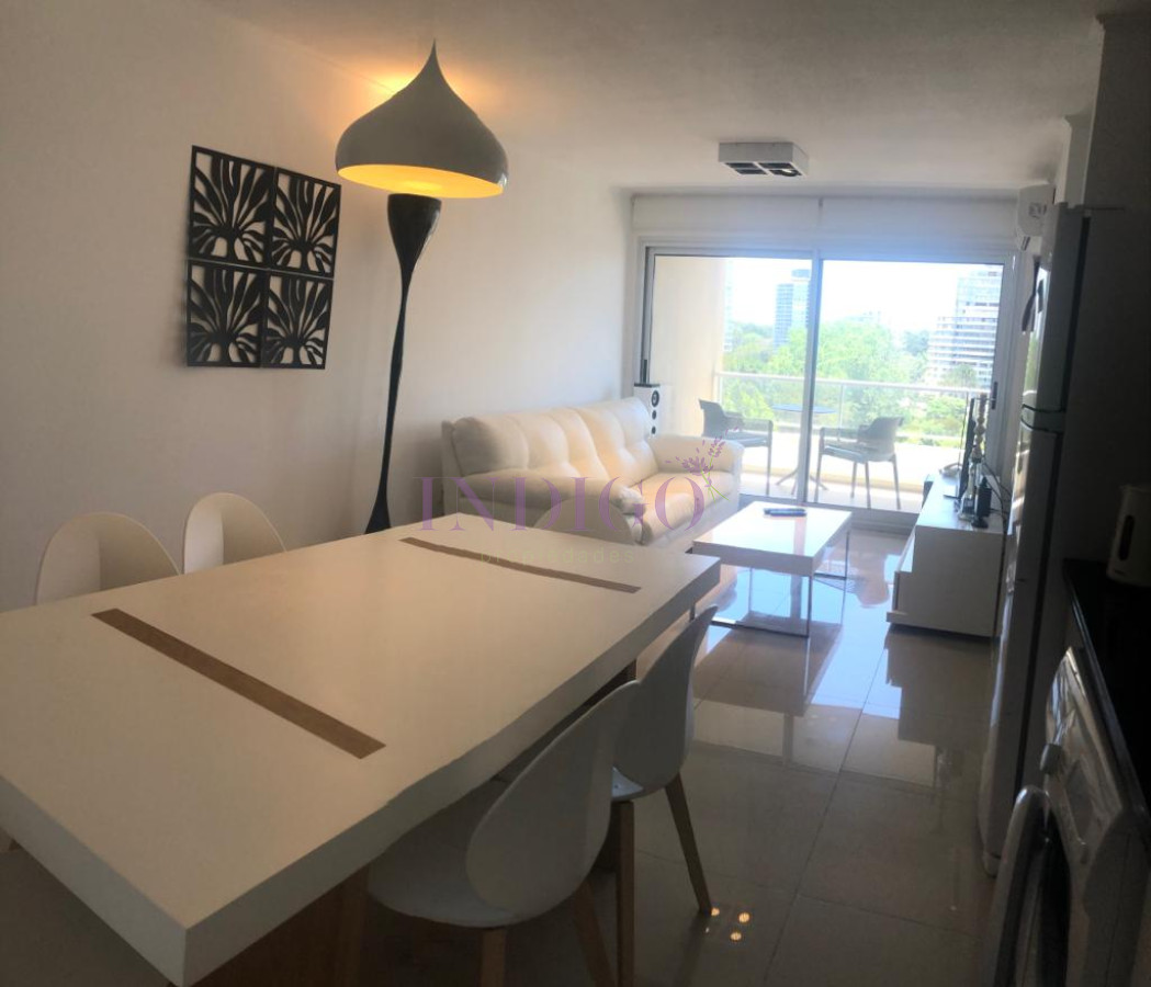 Apartamento Ref.505 - En alquiler, Playa Brava, 2 dormitrios