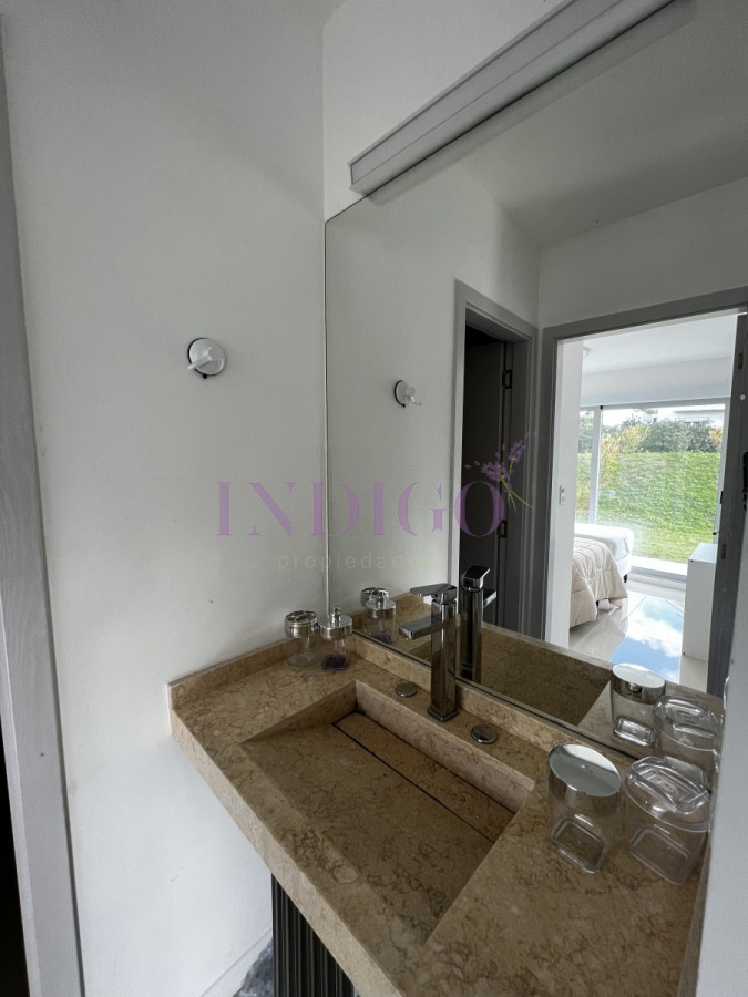 Apartamento Ref.1102 - Apartamento de 2 Dormitorios, con piscina y parrillero en la mansa